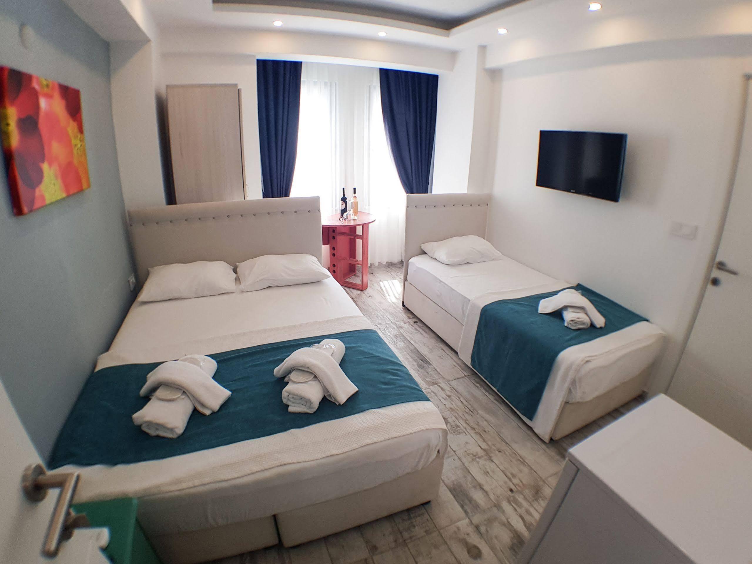 Tenes Otel Бозджаада Екстериор снимка