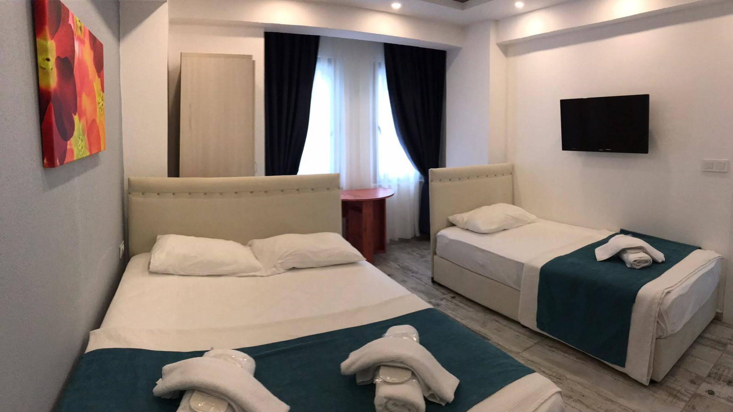 Tenes Otel Бозджаада Екстериор снимка
